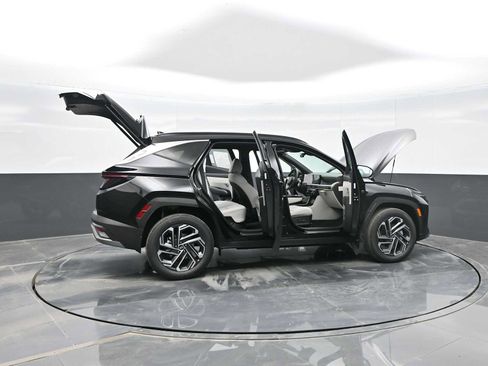 New 2026 Hyundai Tucson Limited image 40