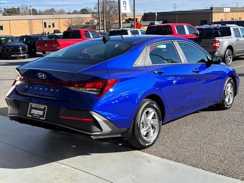 New 2026 Hyundai Elantra SE FWD image 26