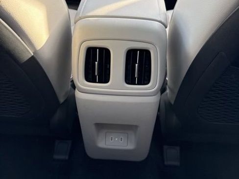 Used 2025 Hyundai Tucson Limited AWD/4WD image 15