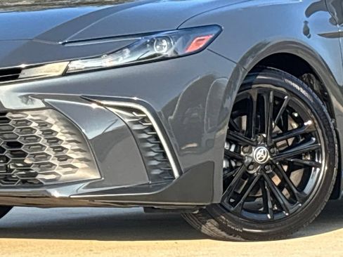 Certified 2025 Toyota Camry SE w/ Convenience Package image 6