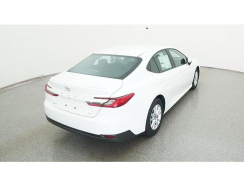 New 2026 Toyota Camry LE image 8