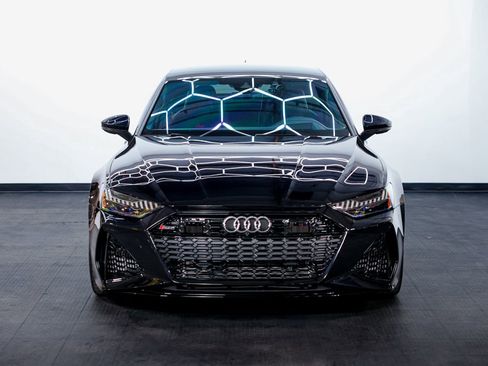 Used 2024 Audi RS 7 Performance image 2