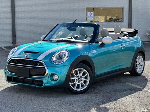Used 2017 MINI Cooper S image 4