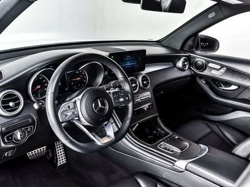 Used 2022 Mercedes-Benz GLC 300 4MATIC image 17