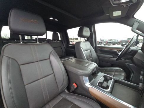 Used 2024 Chevrolet Silverado 3500 High Country w/ High Country Premium Package image 20