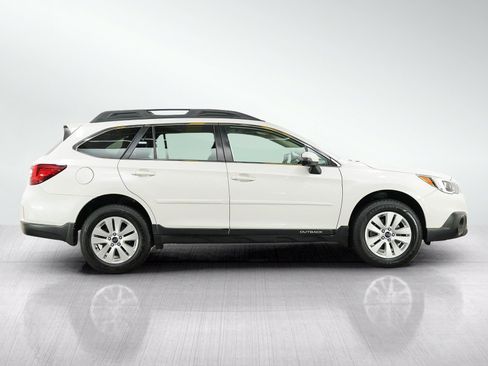 Used 2015 Subaru Outback 2.5i Premium AWD/4WD image 6