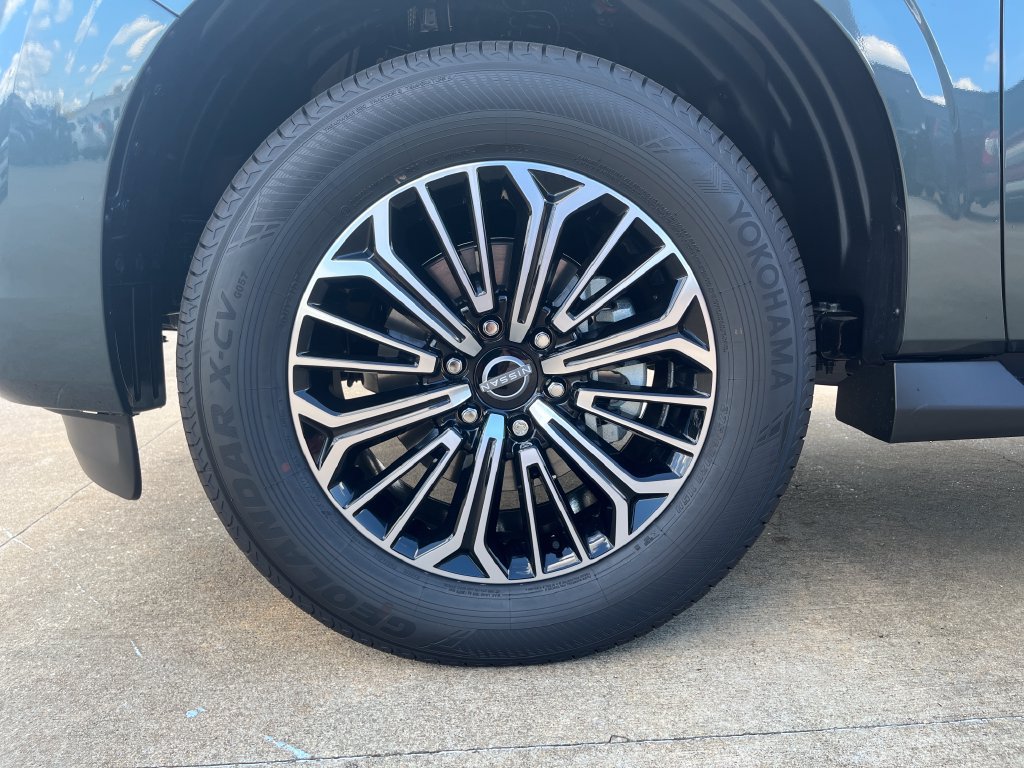 New 2027 Nissan Armada SL RWD image 32