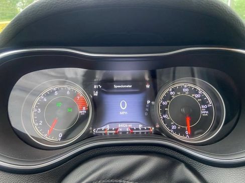 Used 2021 Jeep Cherokee Limited AWD/4WD image 14