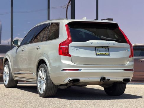 Used 2017 Volvo XC90 T6 Inscription w/ Vision Package image 12