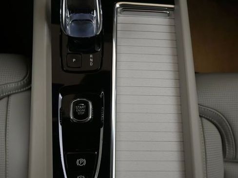 New 2026 Volvo XC60 T8 Ultra image 32