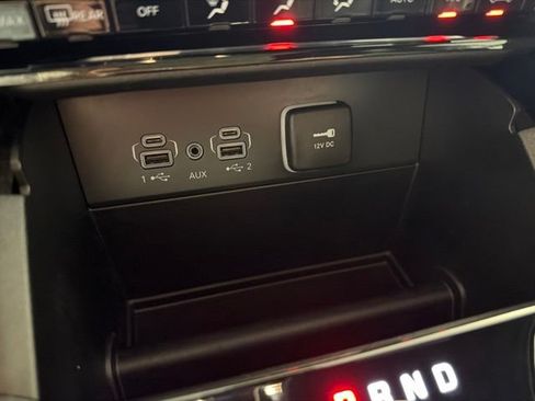 Certified 2023 Jeep Grand Cherokee Summit AWD/4WD image 25