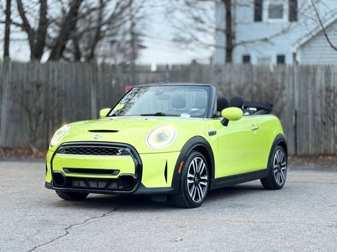 Used 2022 MINI Cooper S image 2