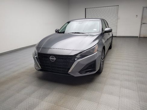Used 2023 Nissan Altima 2.5 SV AWD/4WD image 15