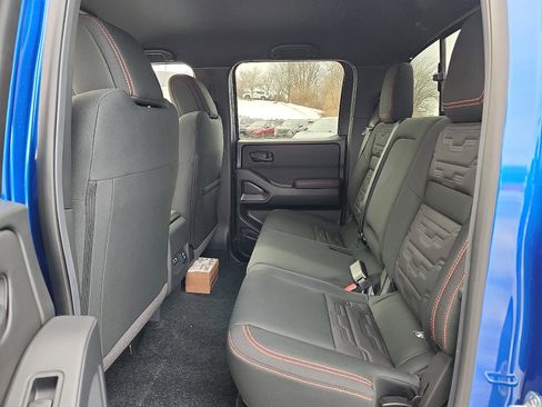 New 2026 Nissan Frontier PRO-4X w/ Pro-4x Convenience Package AWD/4WD image 5