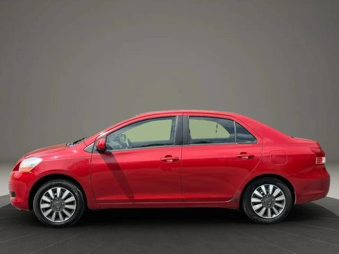 Used 2008 Toyota Yaris S FWD image 6
