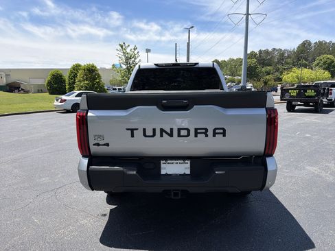 Used 2024 Toyota Tundra SR5 w/ SR5 Convenience Package AWD/4WD image 6