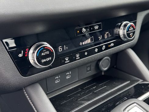 New 2026 Mitsubishi Outlander AWD image 18