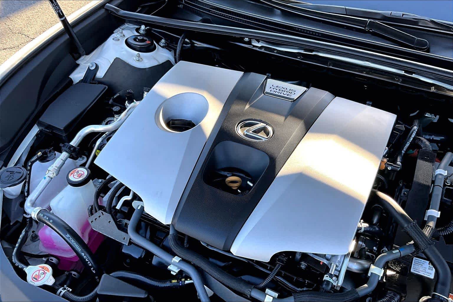 Used 2021 Lexus ES 300h w/ Accessory Package FWD image 31