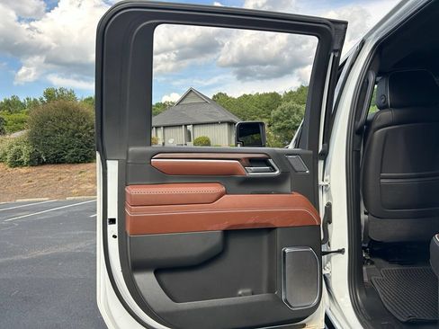 Used 2025 GMC Sierra 2500 Denali Ultimate AWD/4WD image 66