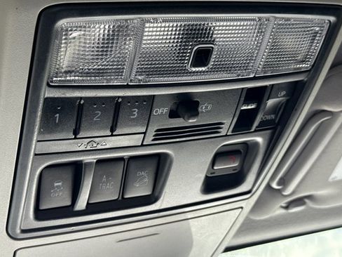 Used 2021 Toyota 4Runner Limited image 27