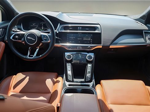 Used 2024 Jaguar I-PACE R-Dynamic HSE image 9