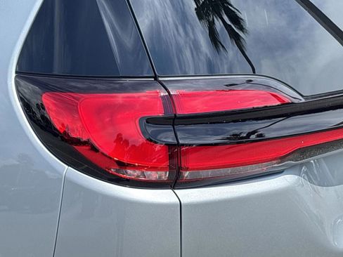 New 2026 Chrysler Pacifica Select image 7