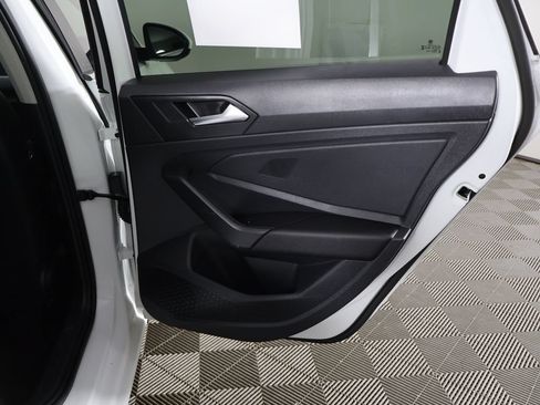 Used 2023 Volkswagen Jetta SE FWD image 23