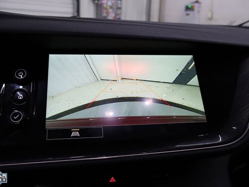 Used 2023 Buick Envision Essence image 21