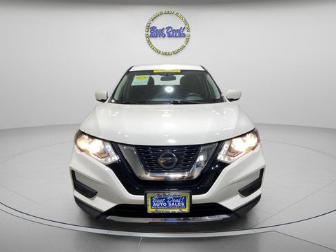 Used 2018 Nissan Rogue S image 6
