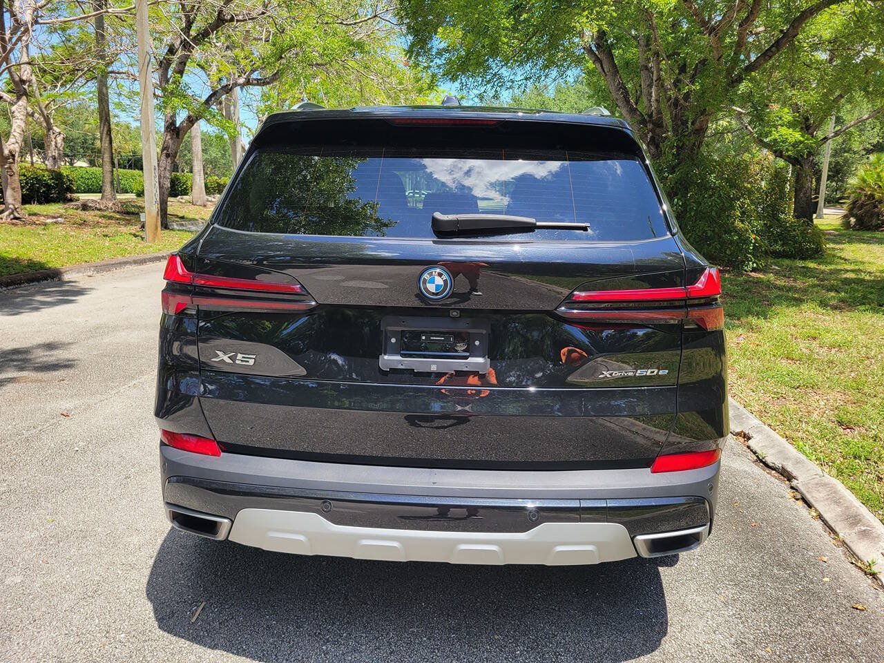 Used 2025 BMW X5 xDrive50e AWD/4WD image 6