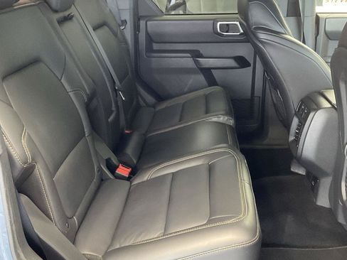 Used 2025 Ford Bronco Badlands w/ Sasquatch Package AWD/4WD image 14