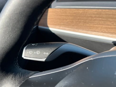 Used 2022 Tesla Model 3 Performance image 17