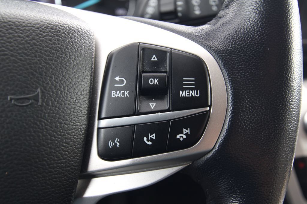 Used 2022 Ford Explorer XLT w/ Equipment Group 202A AWD/4WD image 20