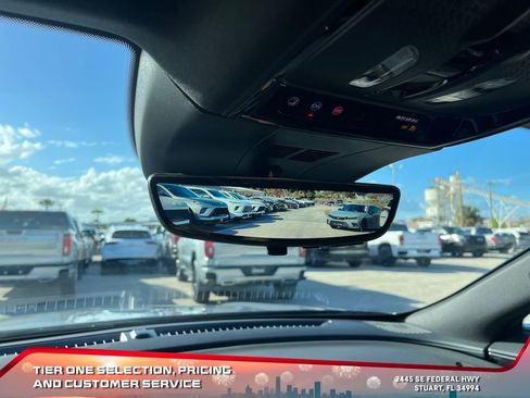 Used 2024 Cadillac Lyriq Luxury w/ LPO, Floor Liner Package image 33