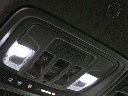 Used 2022 GMC Sierra 1500 AT4X image 41