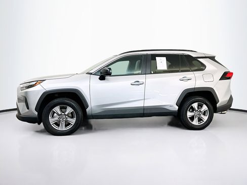 Used 2025 Toyota RAV4 LE image 4