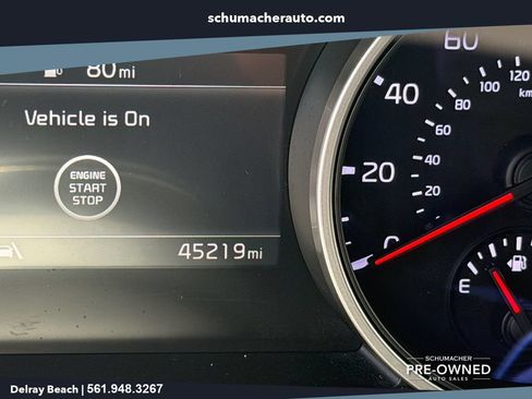 Used 2024 Kia Carnival LX FWD image 23