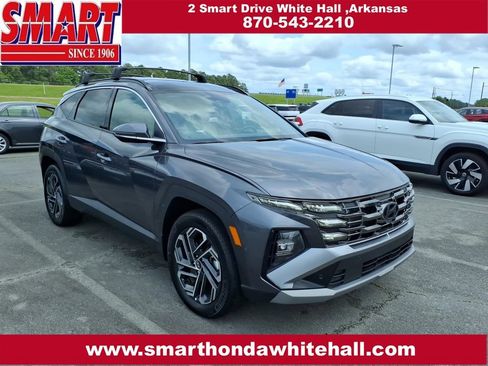 Used 2025 Hyundai Tucson Limited AWD/4WD image 1