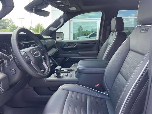 Used 2025 GMC Sierra 1500 AT4X AWD/4WD image 14