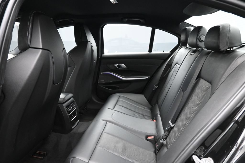 Used 2021 BMW M3 w/ Executive Package RWD image 22