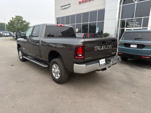 Used 2026 RAM 2500 Big Horn AWD/4WD image 5