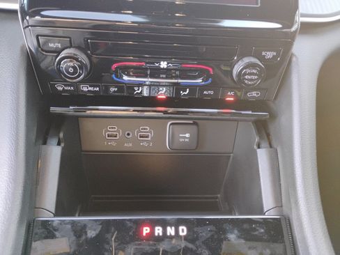 New 2025 Jeep Grand Cherokee Laredo w/ Trailer Tow Package image 23