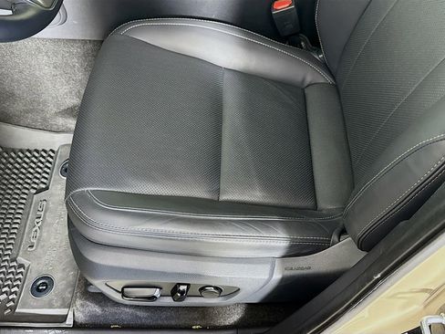 Used 2024 Lexus GX 550 image 20