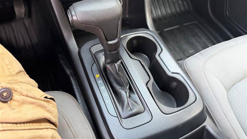 Used 2019 Chevrolet Colorado W/T RWD image 21