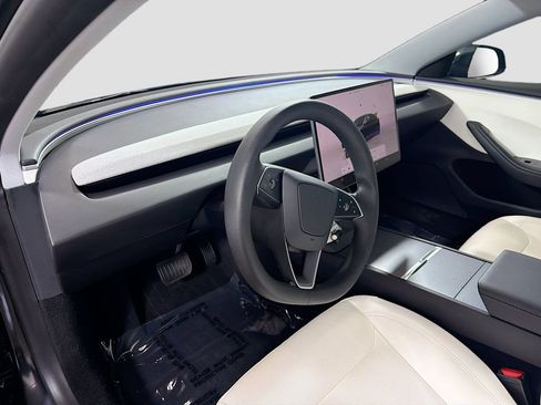 Used 2025 Tesla Model 3 Long Range RWD image 11