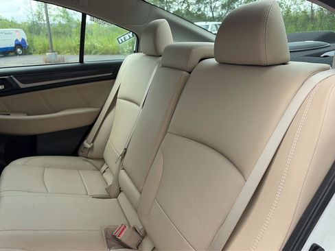 Used 2018 Subaru Legacy 2.5i Limited AWD/4WD image 9