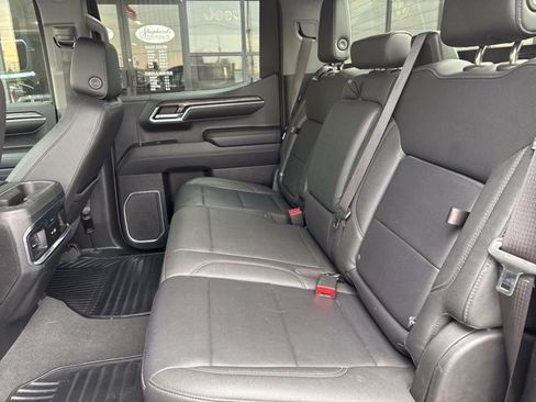 Used 2023 Chevrolet Silverado 1500 LTZ AWD/4WD image 14