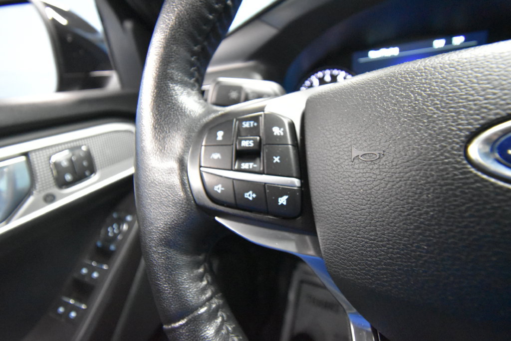 Used 2020 Ford Explorer Limited AWD/4WD image 13