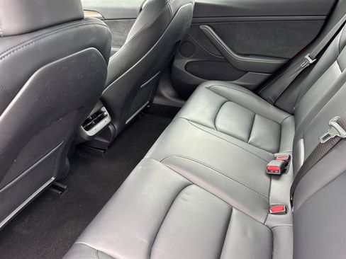 Used 2023 Tesla Model 3 Standard Range image 14