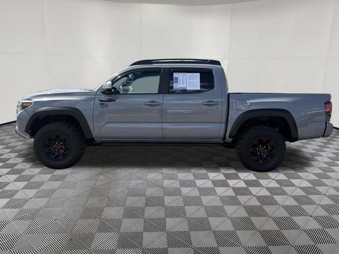 Used 2017 Toyota Tacoma TRD Pro AWD/4WD image 4